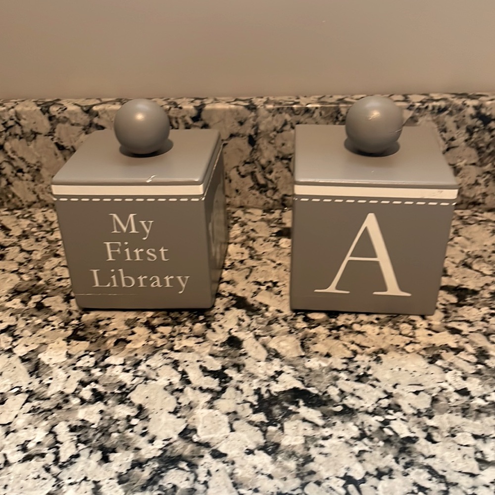 Nursery Book ends
